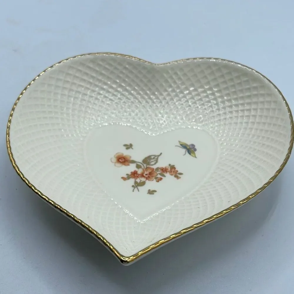 Vintage Mikasa Belle Epoque textured heart dish